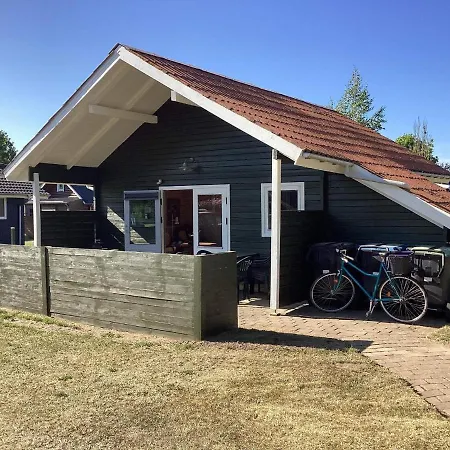 4 Person In Hovborg-by Traum