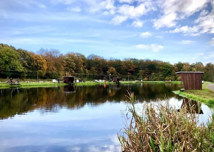 4 Person In Hovborg-by Traum *